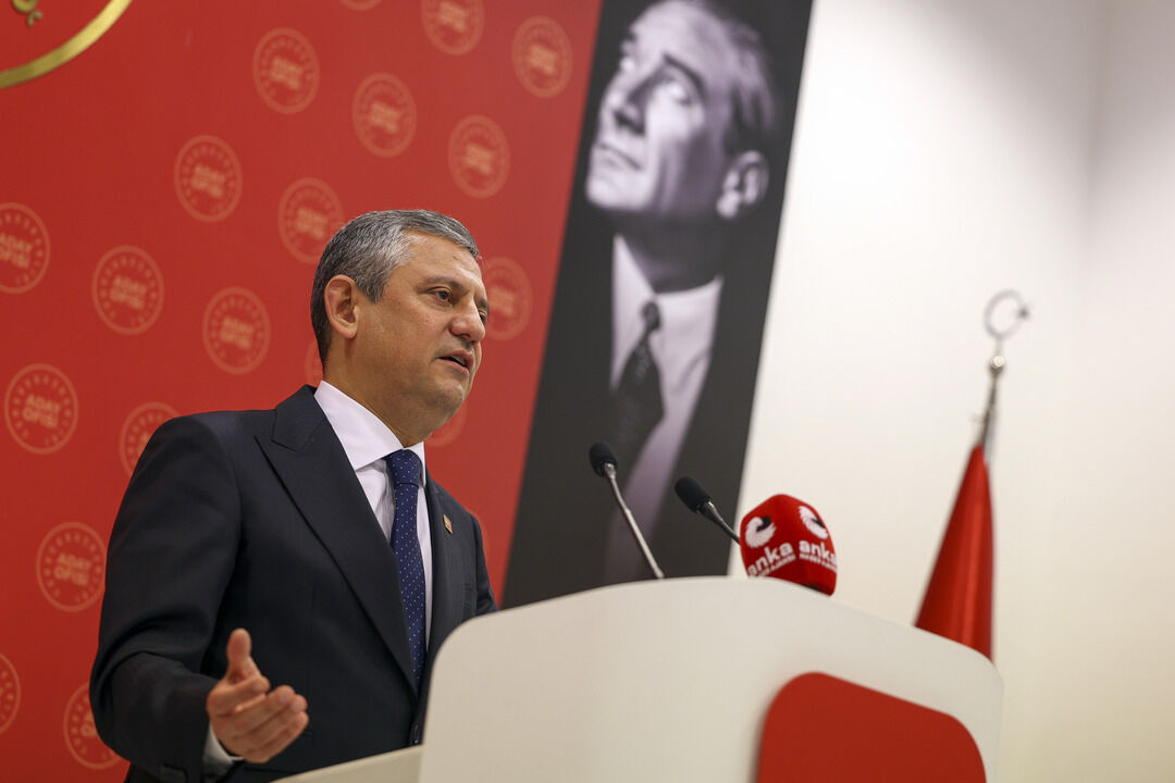 Özgür Özel: Kayırmacılık Bitecek, Liyakat Gelecektir