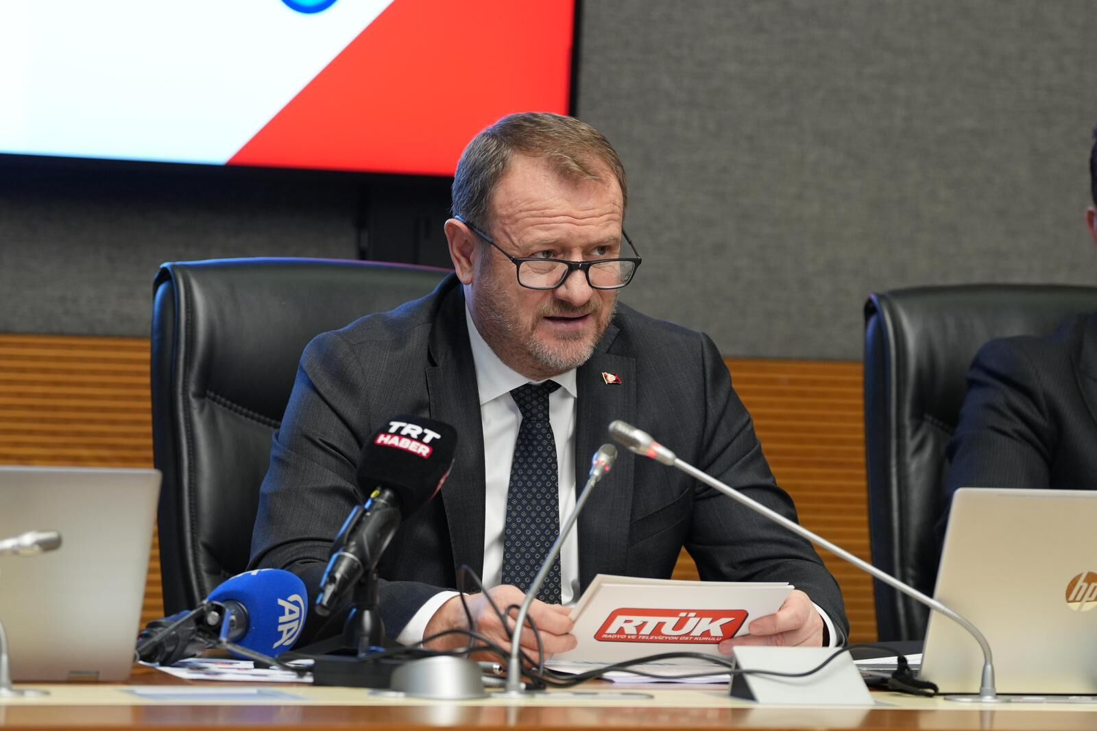 R T U K B A S K A N Y A R D I M C I S I G U L E R G E N C L E R I N 1194805 355211