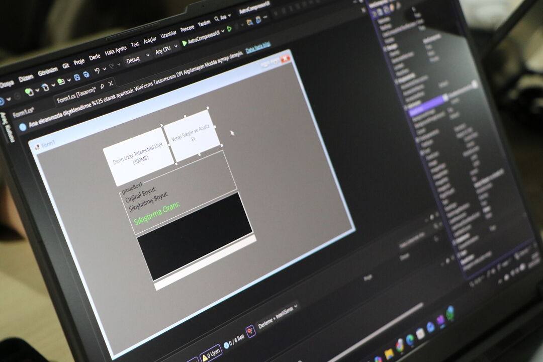 S A M S U N D A T U A T A R A F I N D A N Y A P I L A N A S T R O H 1233438 366828