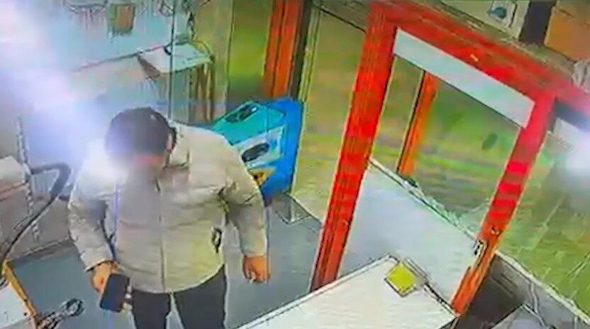 S A N L I U R F A’ D A T E L E F O N H I R S I Z L I G I K A M E R A D A 1197169 356002