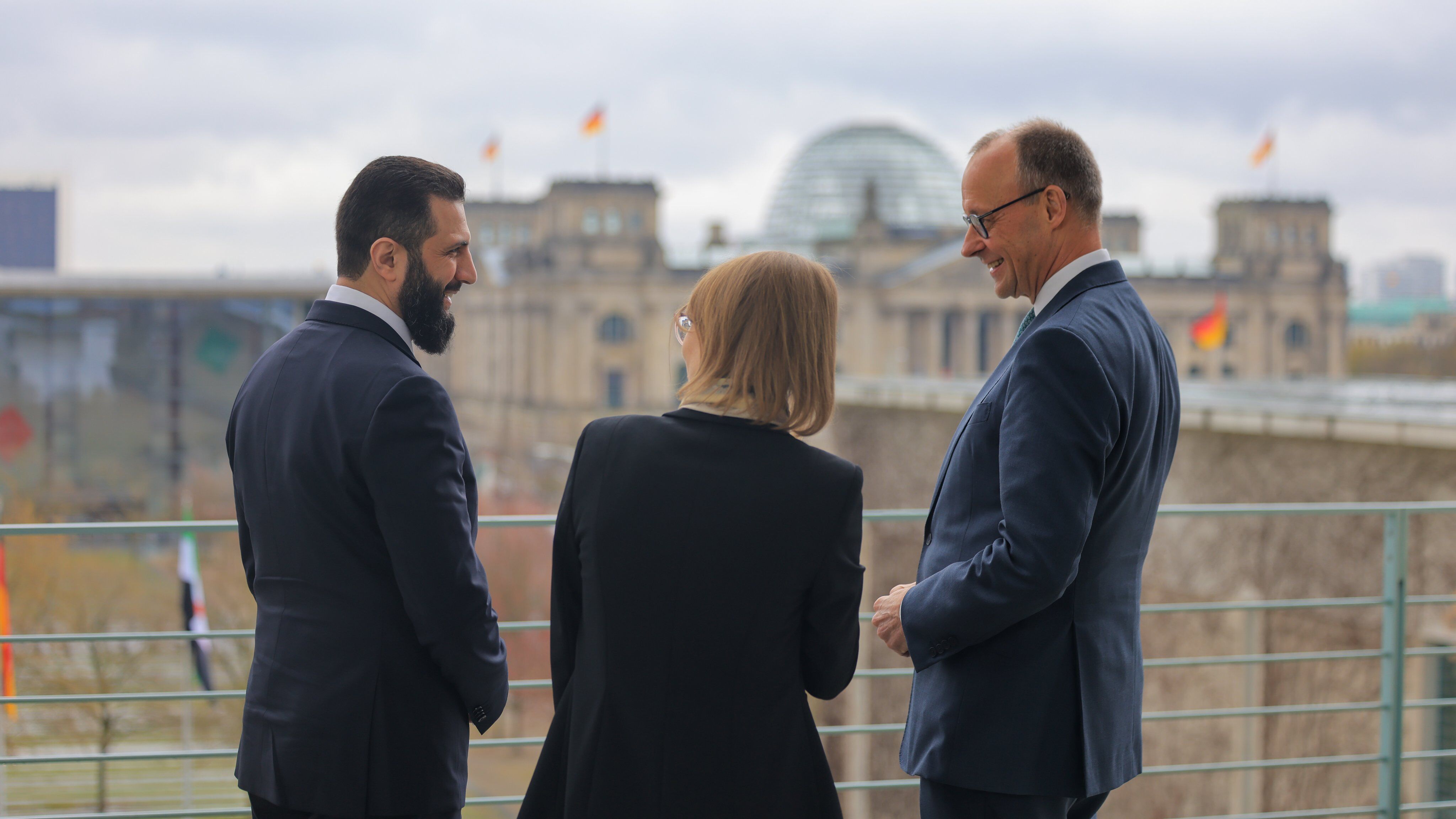 S U R I Y E C U M H U R B A S K A N I S A R A A L M A N Y A B A S B A 1236544 367752