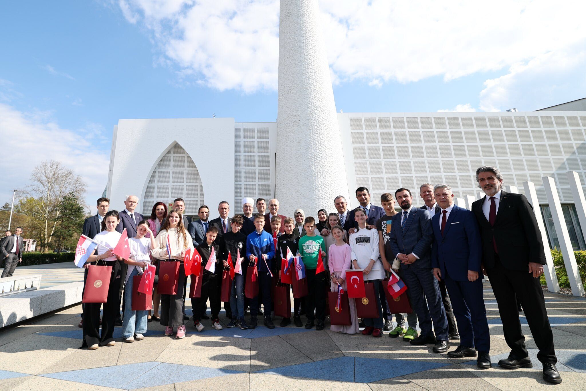 T B M M B A S K A N I K U R T U L M U S S I S A K R E C E P T A Y Y 1227466 365086