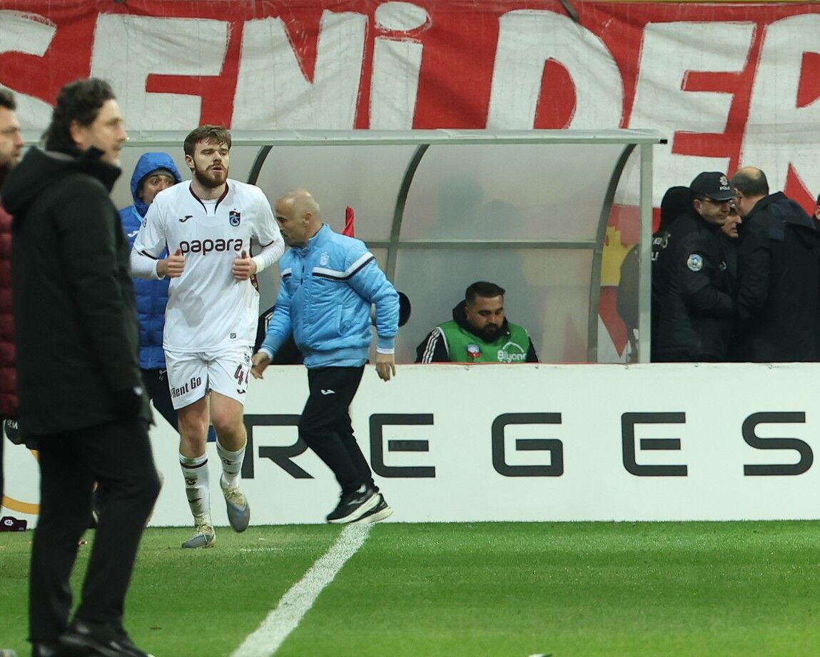 T R A B Z O N S P O R’ D A N A R S E N I Y B A T A G O V’ U N S A G L I 1209166 359576