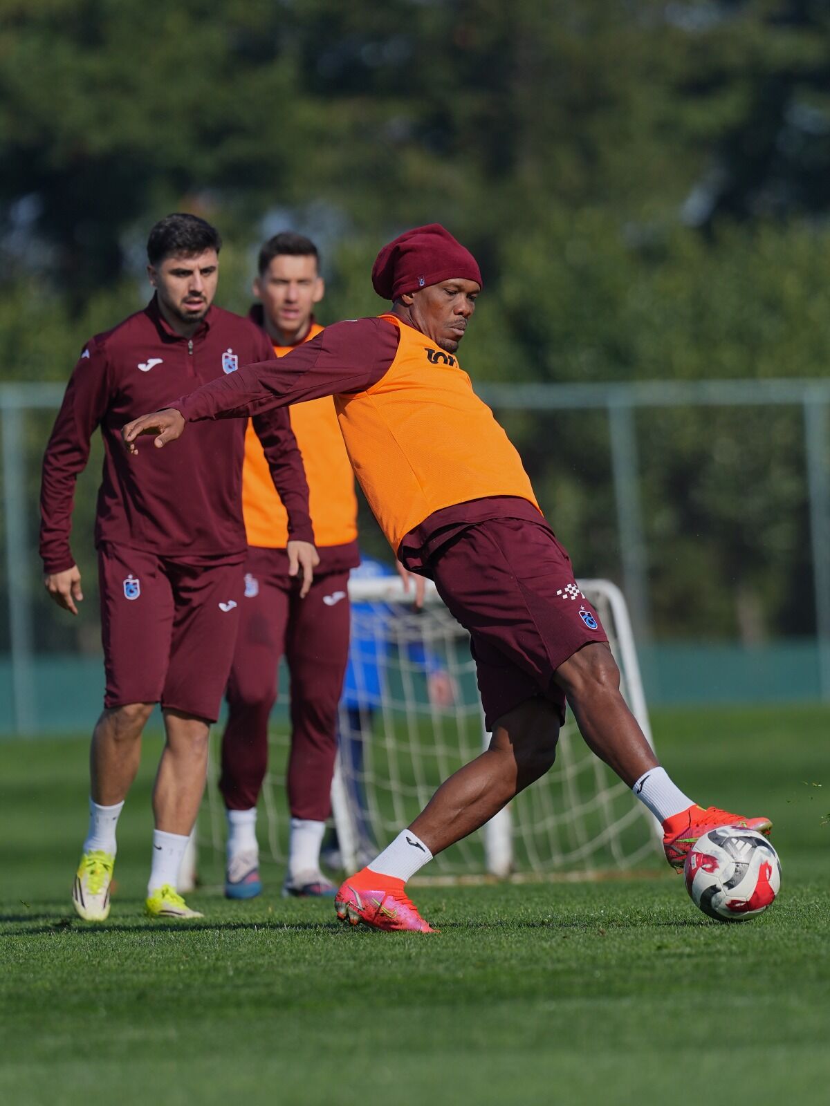 T R A B Z O N S P O R G A L A T A S A R A Y M A C I H A Z I R L I K L A 1233823 366944