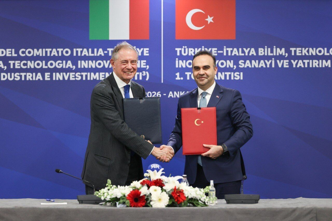 T U R K I Y E I T A L Y A B I L I M T E K N O L O J I I N O V A S Y 1227359 365038