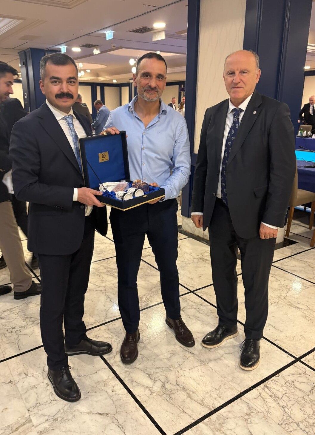 ‘ U E F A K U P A F I N A L L E R I G U V E N L I K T O P L A N T I S I 1211428 360254