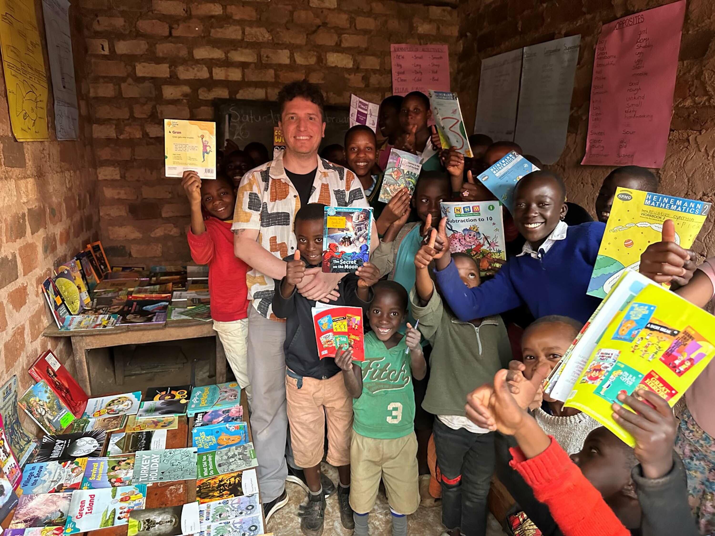 U G A N D A D A K U R D U G U K U T U P H A N E Y L E Y E T I M L E R E 1223903 363907