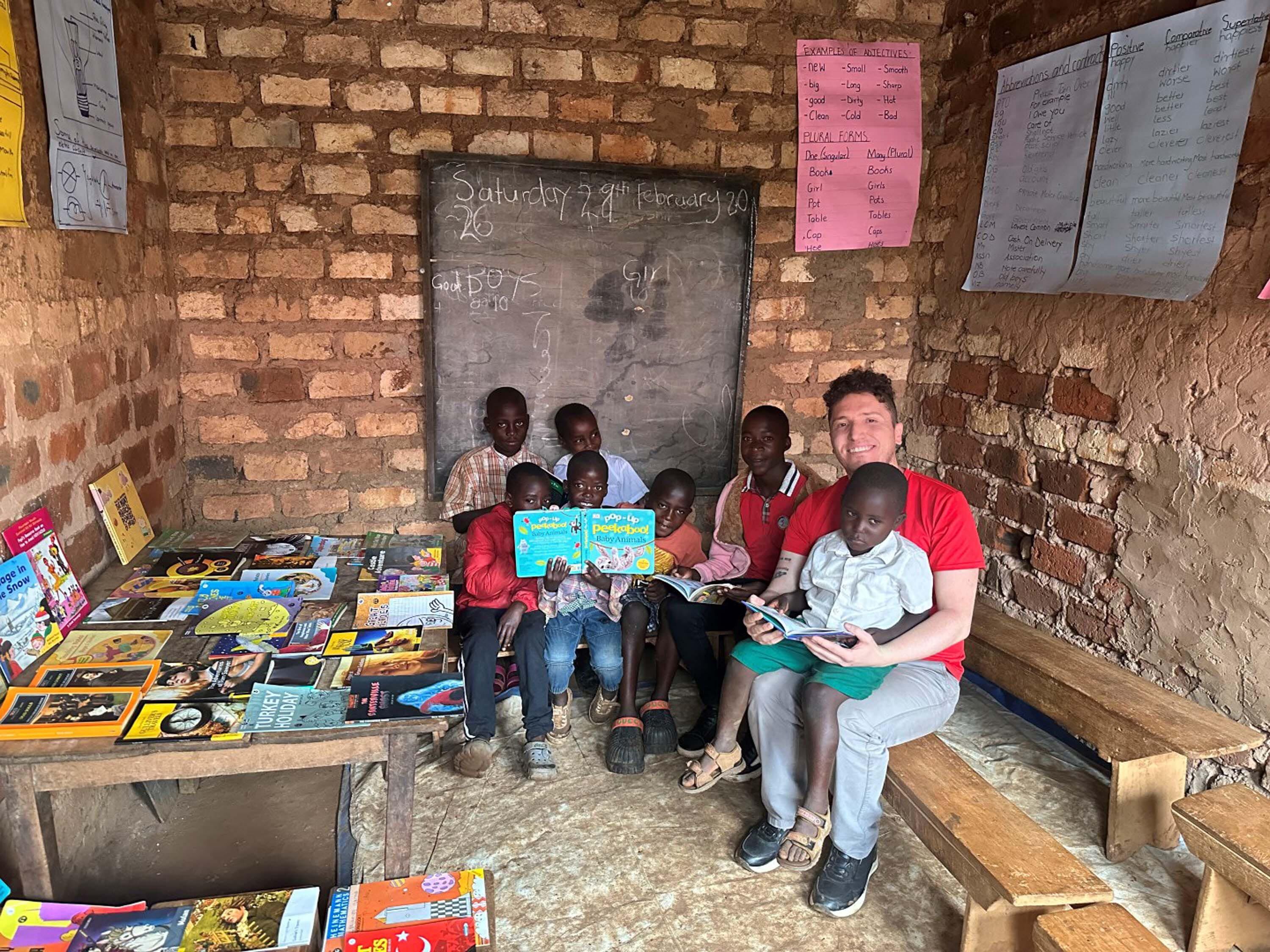 U G A N D A D A K U R D U G U K U T U P H A N E Y L E Y E T I M L E R E 1223909 363907