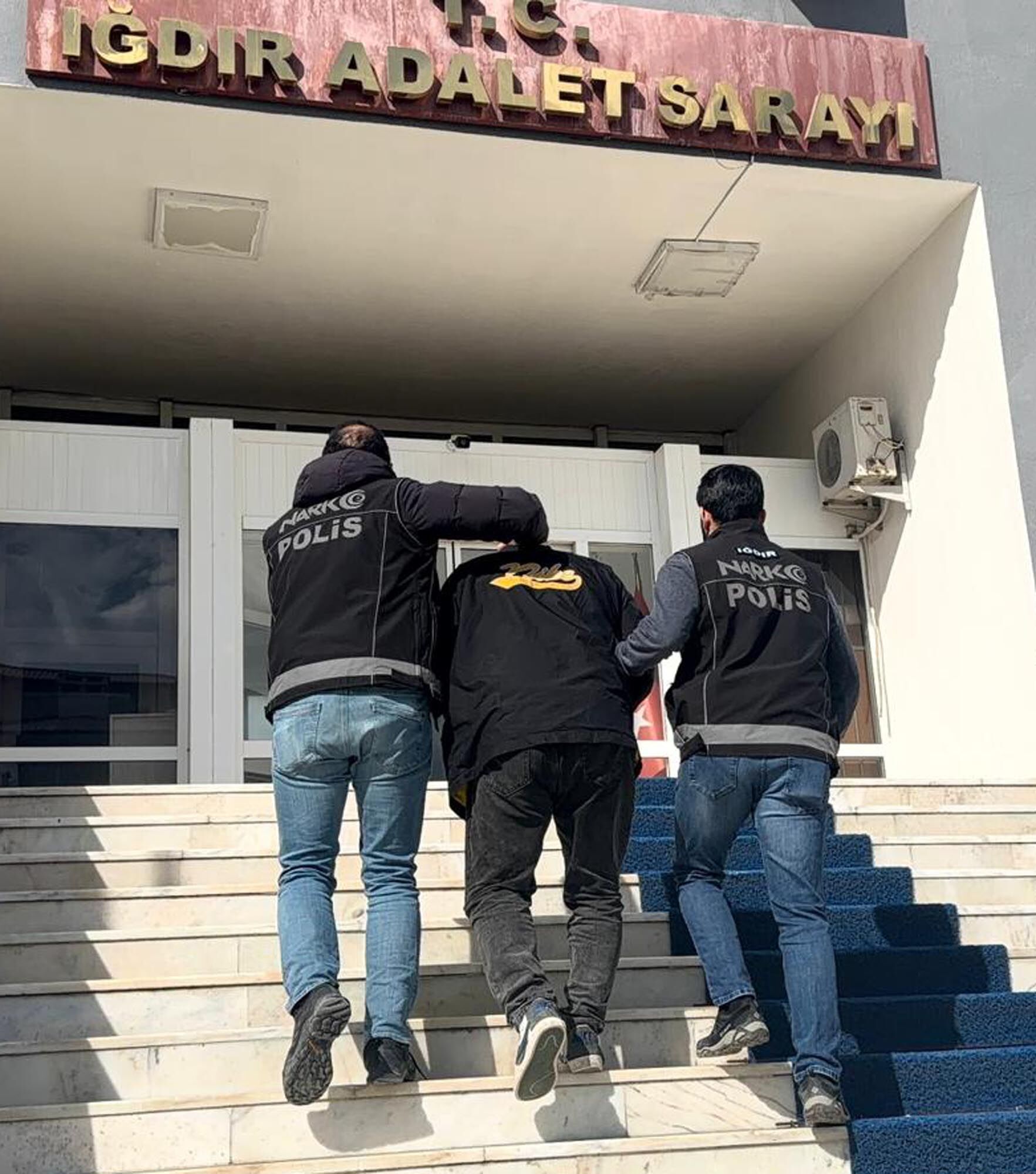 V U C U D U N D A N 934 G R A M M E T A M F E T A M I N C I K T I 1236442 367712