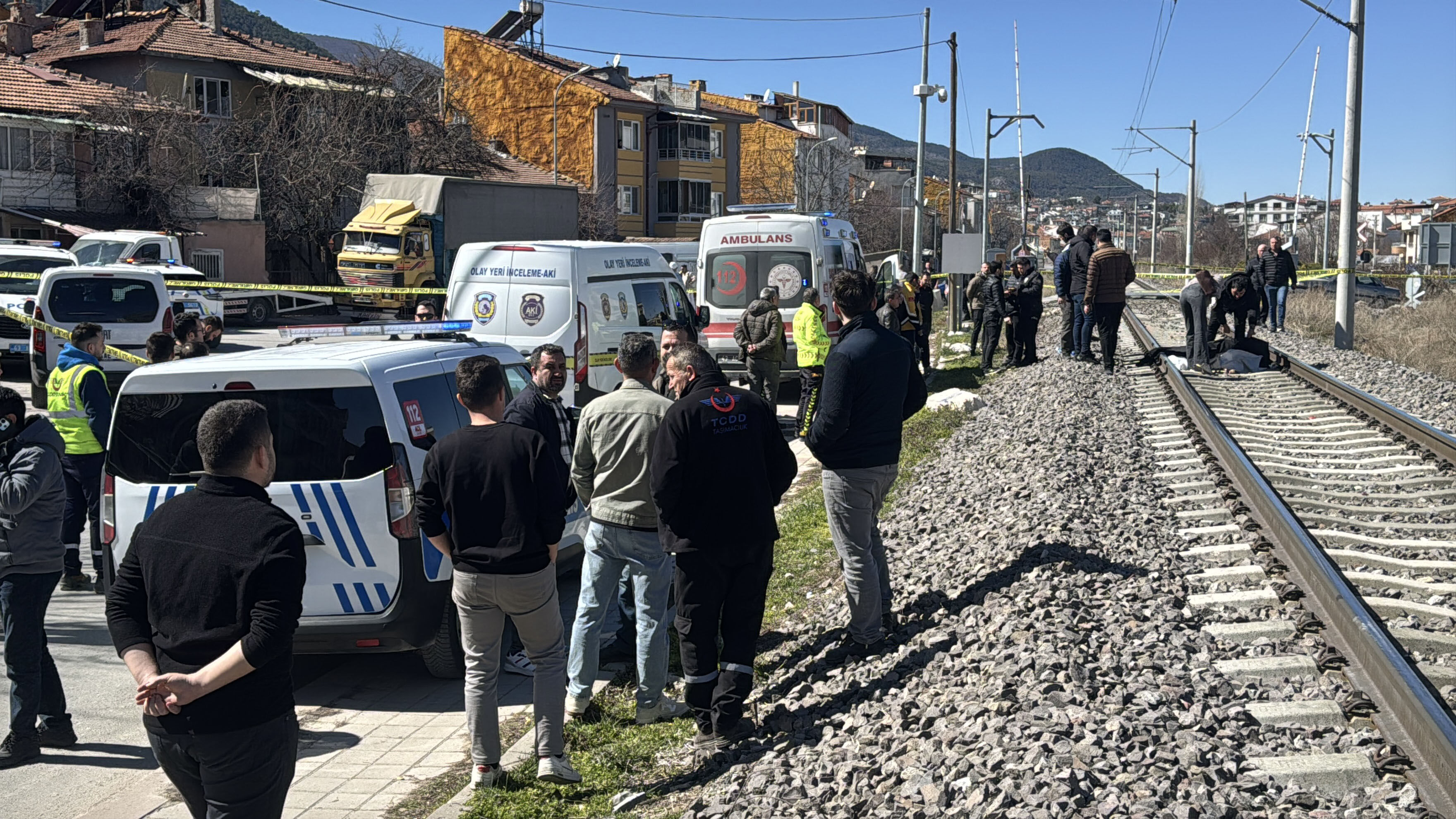 Y O L C U T R E N I N I N C A R P T I G I K A D I N O L D U 1205694 358523