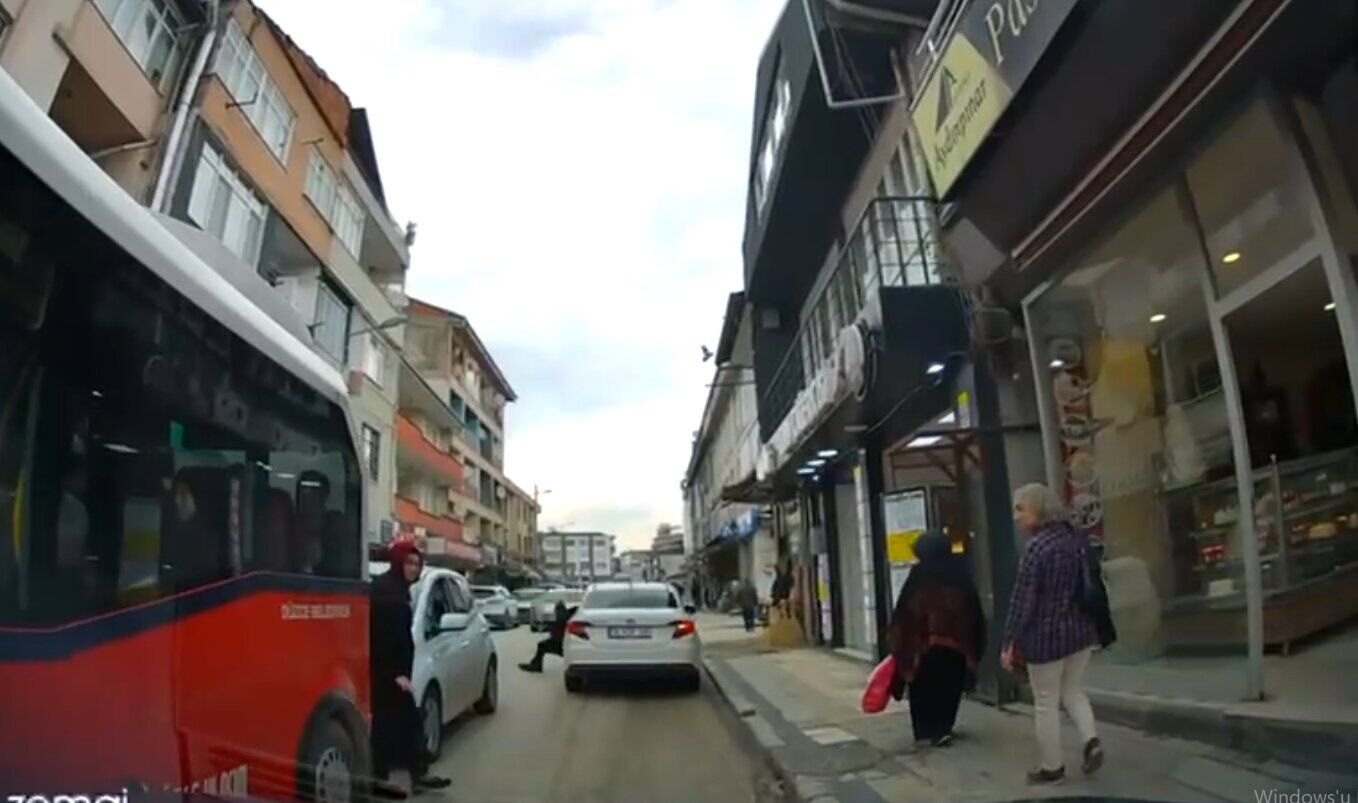 Düzcede Yayaya Çarpma-1