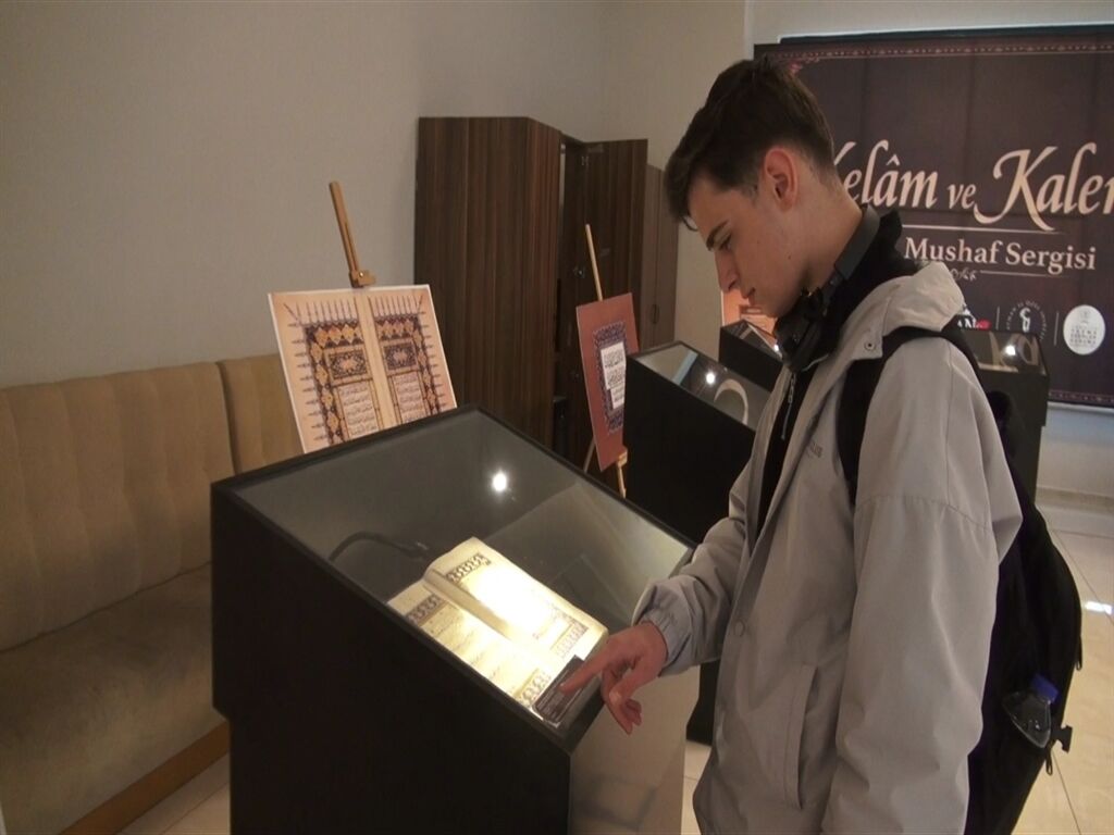 El Yazması 20 Kuran, Anadolu’da Ilk Kez Batman’da Sergiye Çıktı4