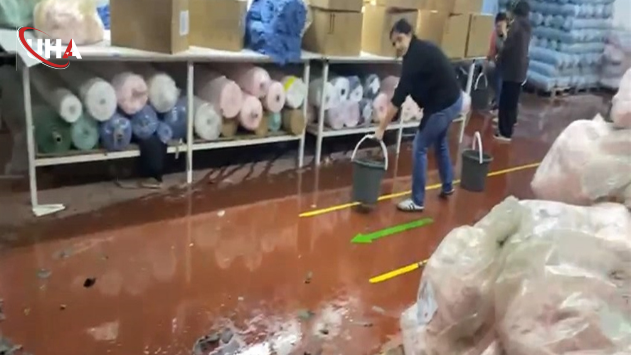 fabrika-sular-altinda-kaldi