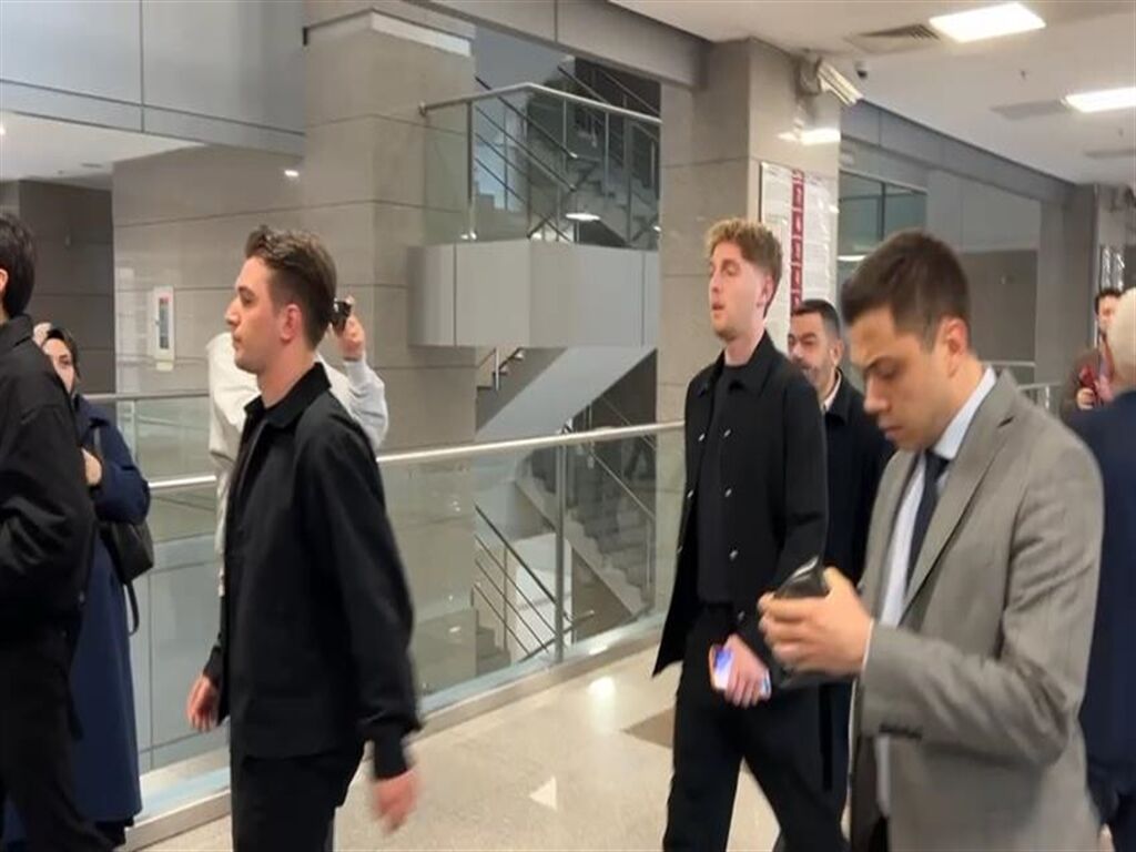 Futbolcu Mert Hakan Yandaş 3