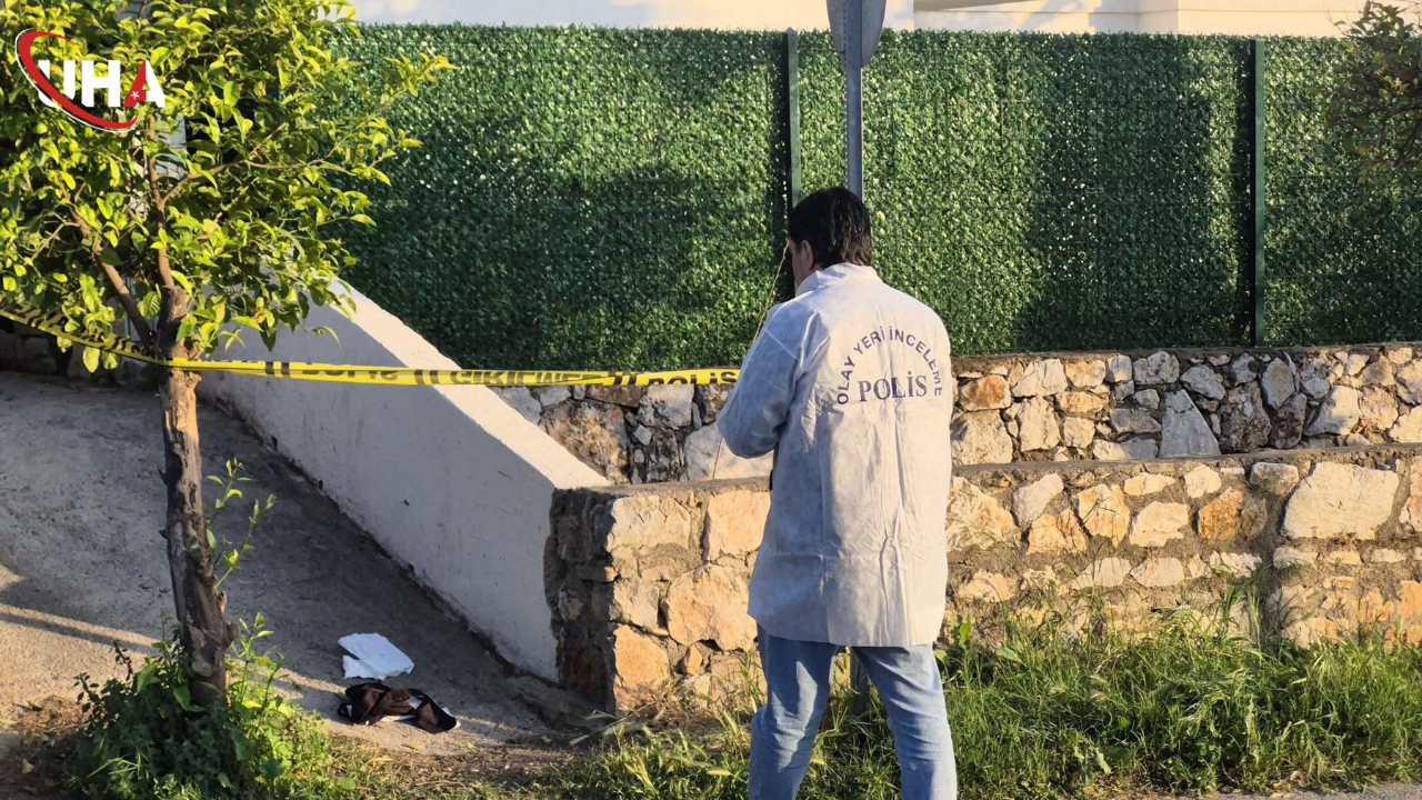 eski-kiz-arkadasini-bicakladi