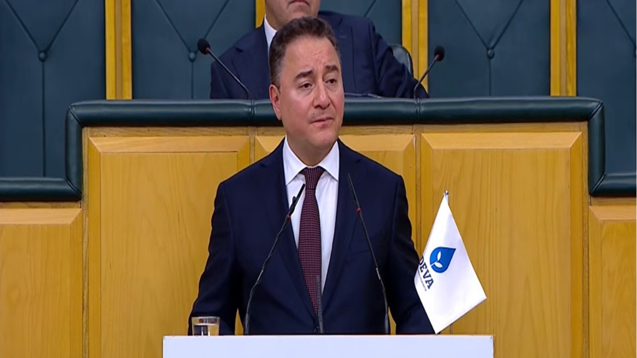 Ali Babacan’dan Belediyelere Eleştiri: Savunulacak Yanı Yok