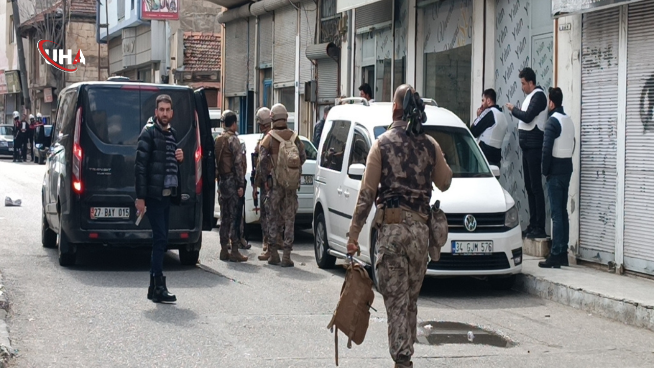 5-kisiyi-rehin-alan-firari