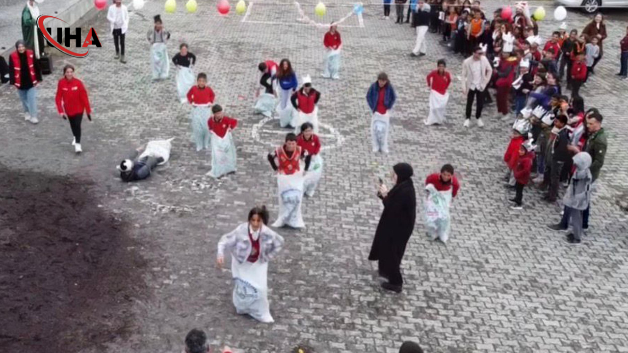 oyuncak-dagitimi-ardahan