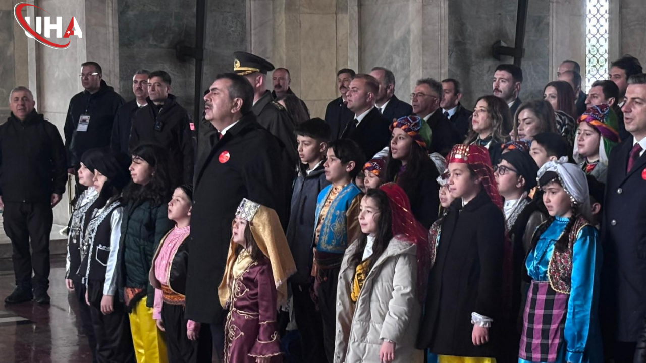 yusuf-tekin-23-nisan-anitkabir