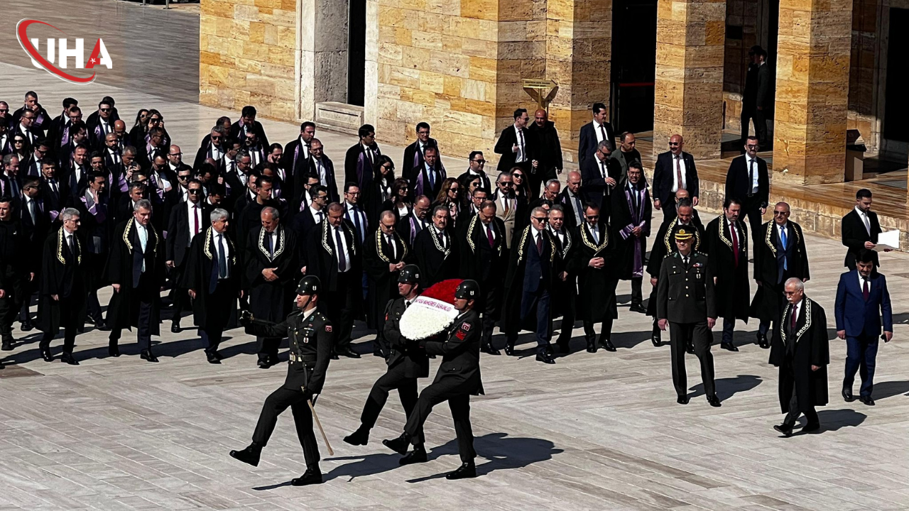 Anayasa-Mahkemesinden-Anıtkabir