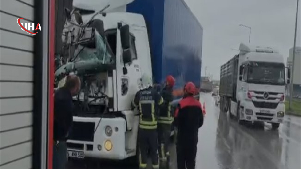 corum-kamyonda-sikisan-sofor