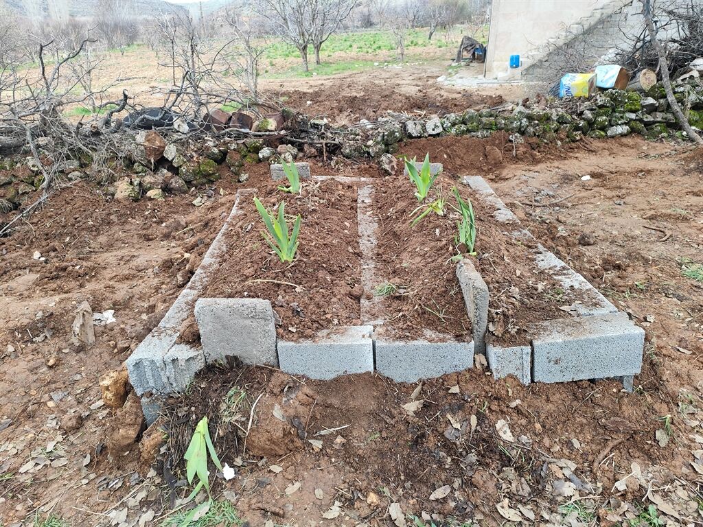 Silahla Saldırıda Ölen Anne Ve Oğlu, Toprağa Verildi2