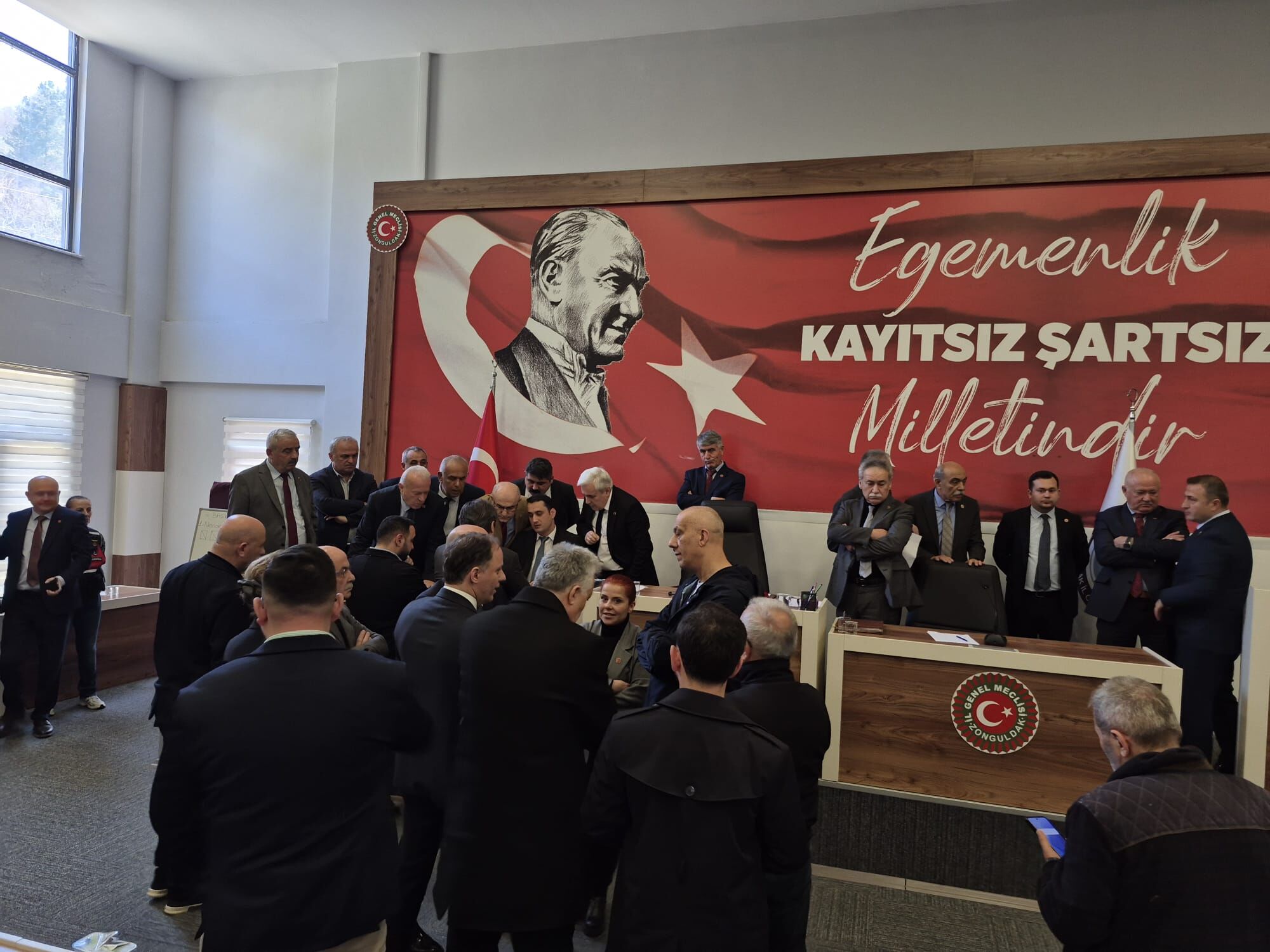 Zonguldak İl Genel Meclisi'nde "Kürsü" Gerginliği