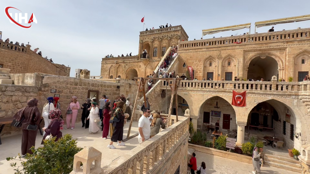 mardin-uzaksehir-turist-akini-