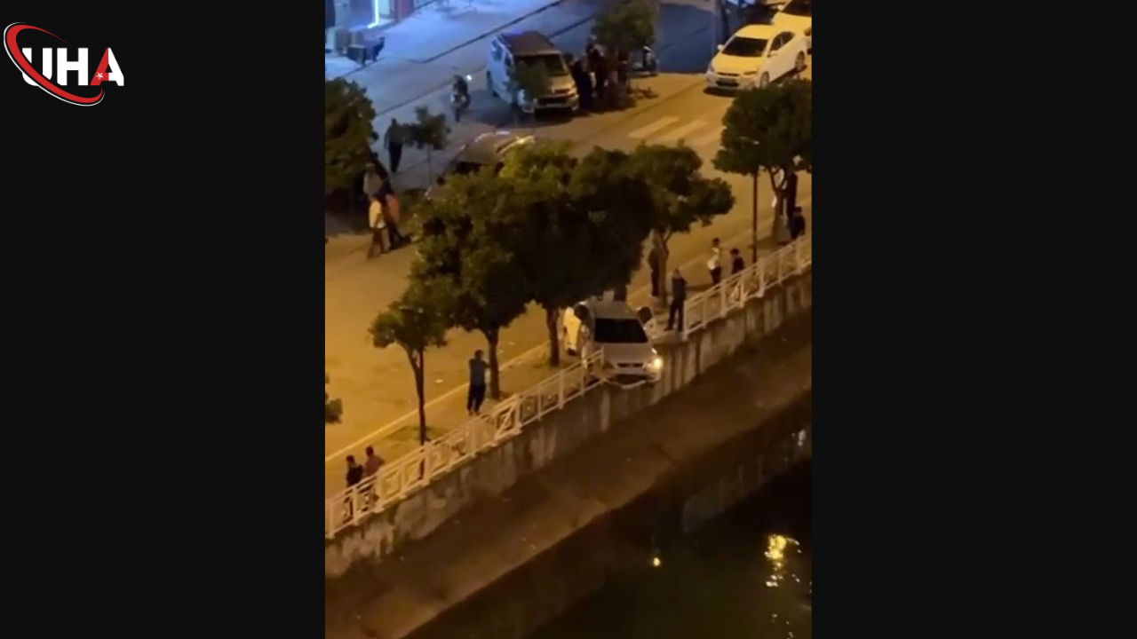 Adanada Korkulukta Asılı Kaldı 1