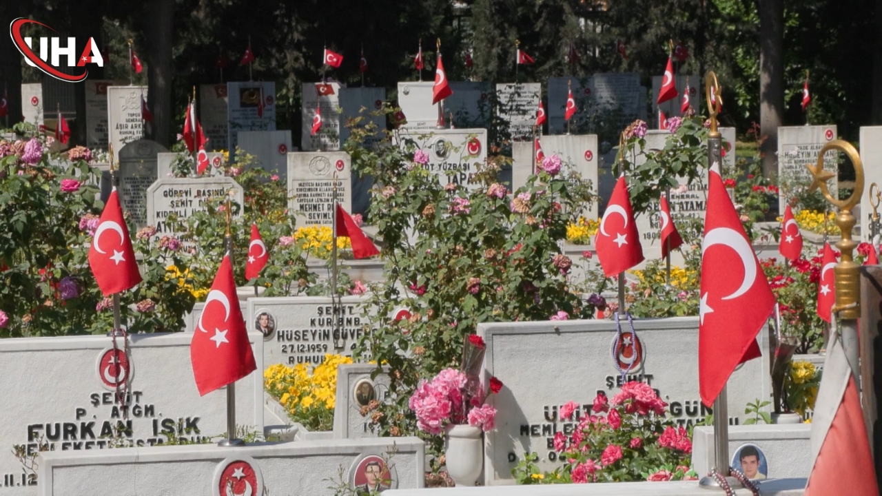vali-davut-gul-sehitlik-ziyareti