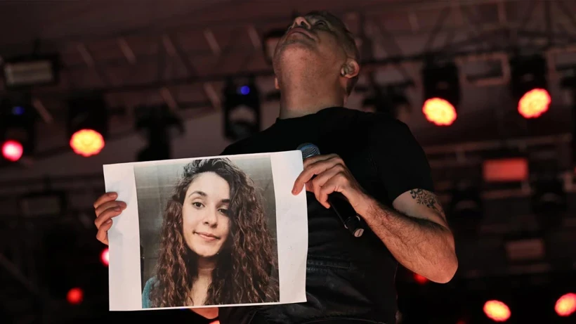 Haluk Levent Gülistan Doku'yu Unutmadı! Konserde Fotoğrafını Açtı