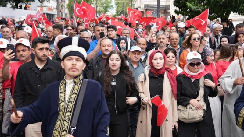İstanbul'un Fethinin 573. Yıl Dönümü Yoğun Katılımla Kutlanıyor