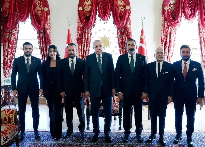Cumhurbaşkanı Erdoğan, 4 Büyük Kulübün Başkanlarını Dolmabahçe'de Kabul Etti