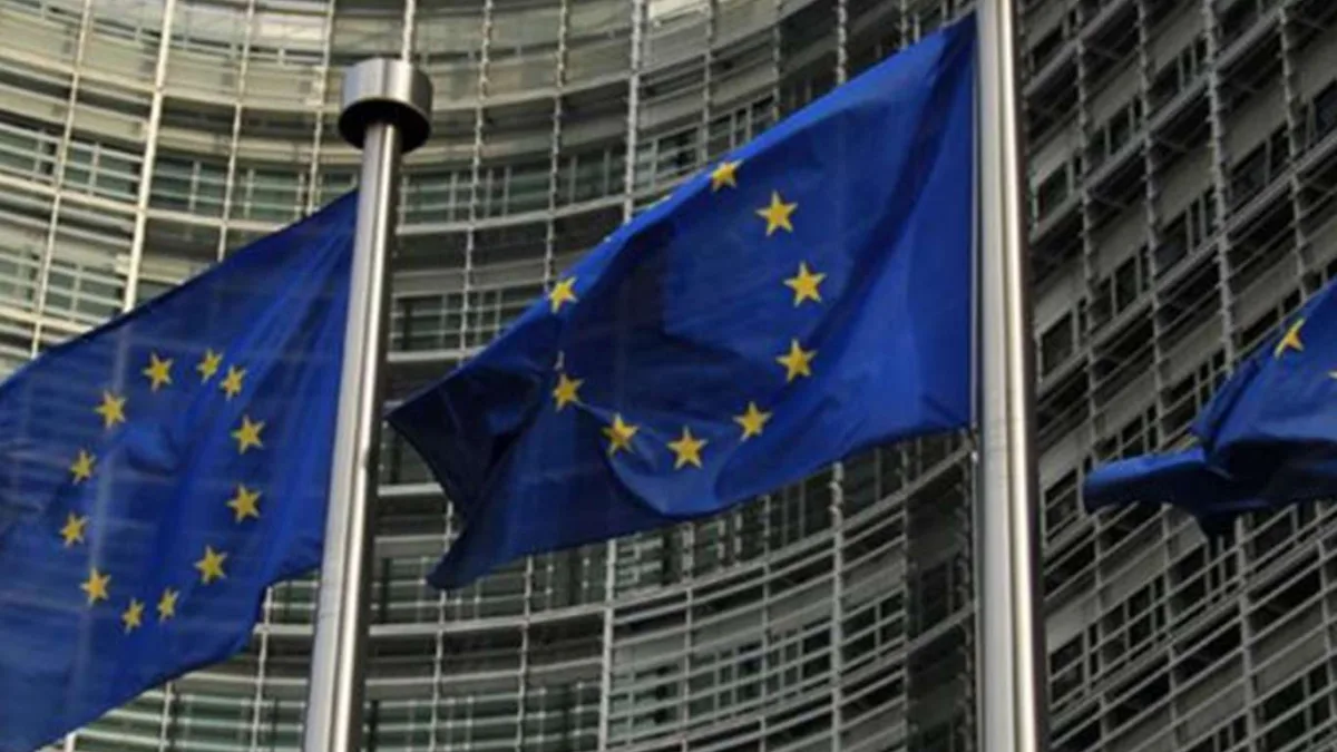 AB'den Ukrayna'ya 4,9 Milyar Euroluk Yeni Askeri Paket