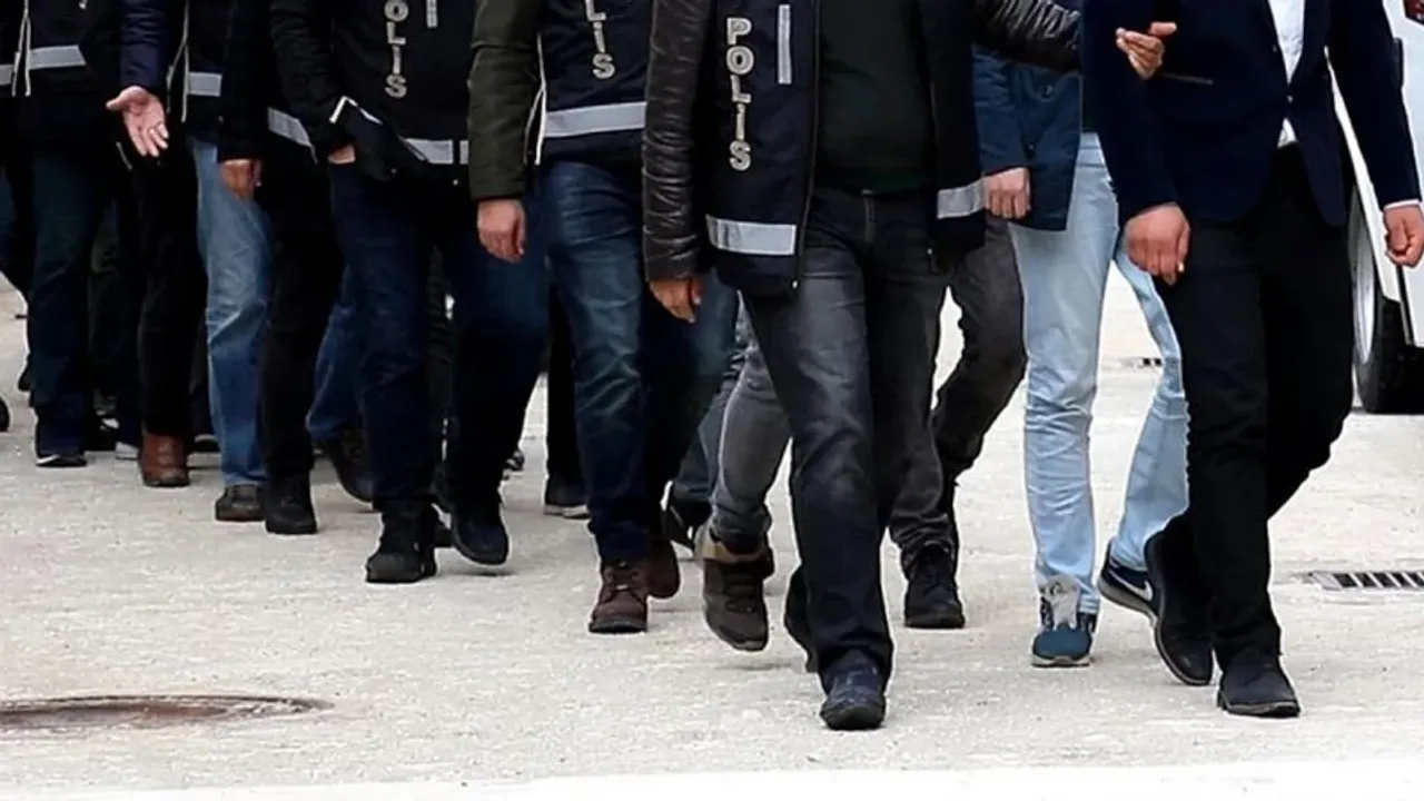 Ankara Merkezli 8 İlde Dev "Daltonlar" Operasyonu: İş Yeri Tehdidine Polis Freni
